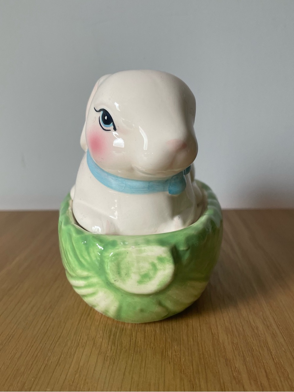 Vintage 70s Bunny Rabbit with Blue Bow on Cabbage Trinket Dish - Picture 8 of 14